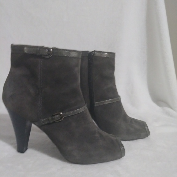 🎯 Worthington Suede Peep Toe Booties 8.5M - Picture 3 of 6